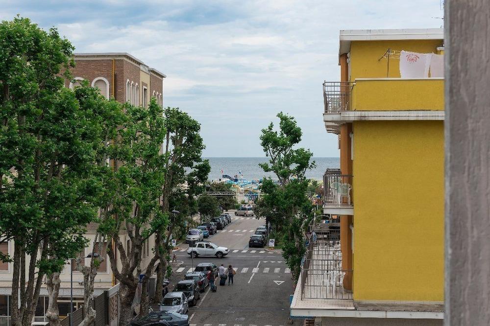 Hotel Marittima Rimini Exterior photo